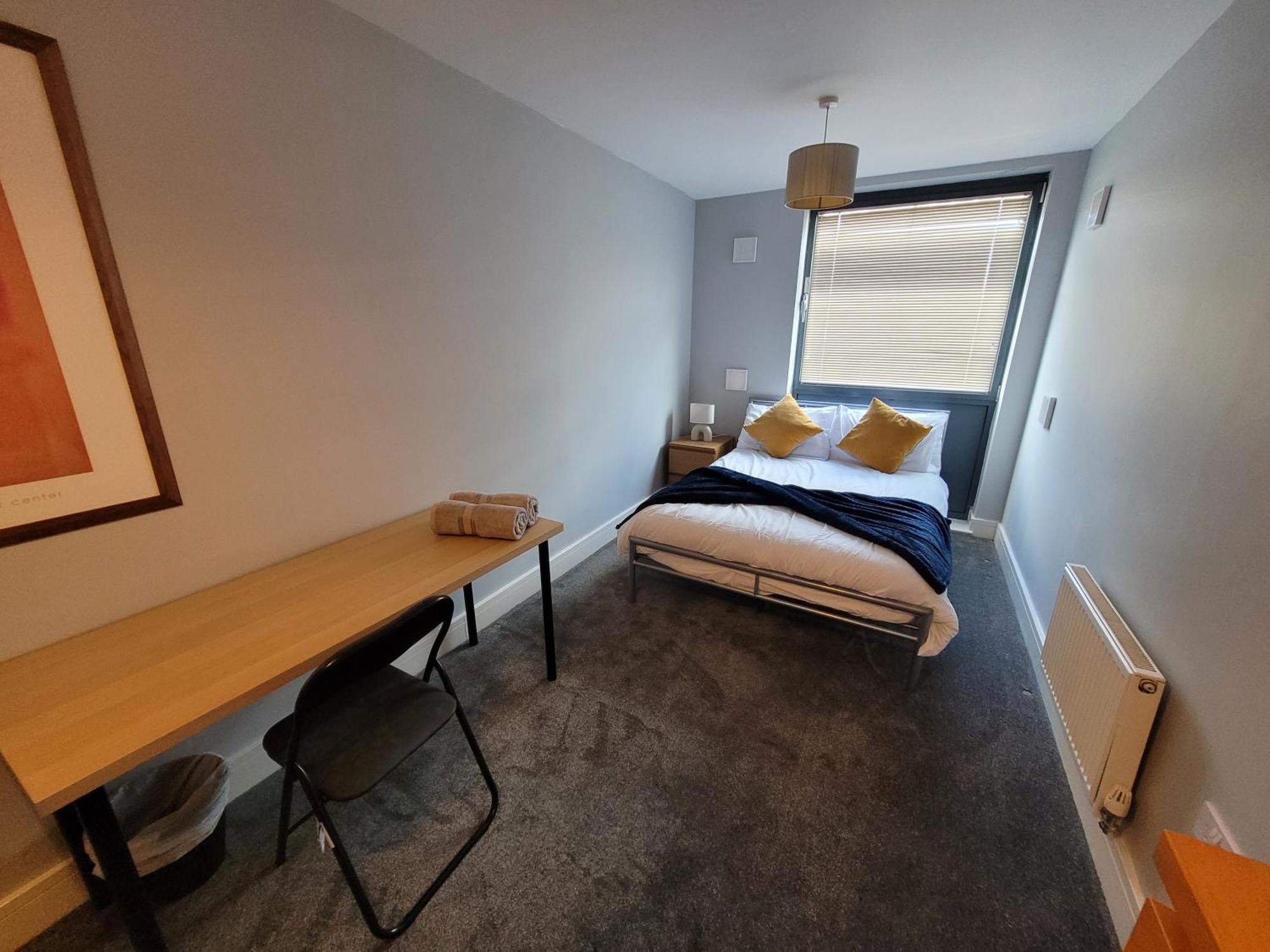 Lesley Court- A Lovely Spacious 2 Bedroom Apartment By Catchpole Stays Chelmsford Buitenkant foto